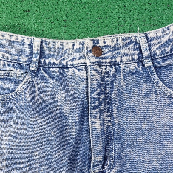 VINTAGE JEAN ST TROPEZ CLOTHING ACID WASH USA MADE DENIM JEAN SHORTS WOMENS 11 - Picture 2 of 11